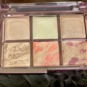Vol. 4: HOURGLASS AMBIENT LIGHTING EDIT PALETTE